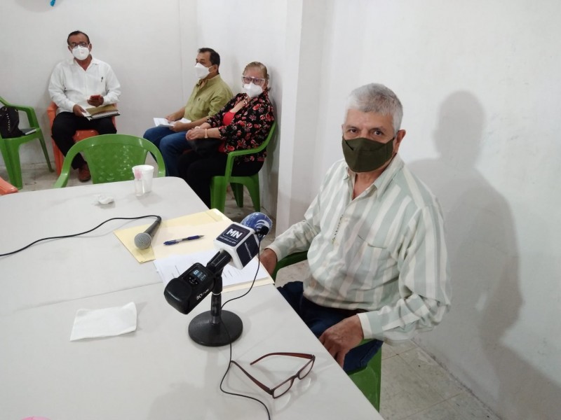 Hasta 40 jubilados fallecen al mes en pandemia: SNTE