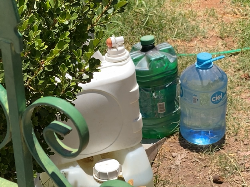 Hasta más de 8 días sin servicio de agua potable