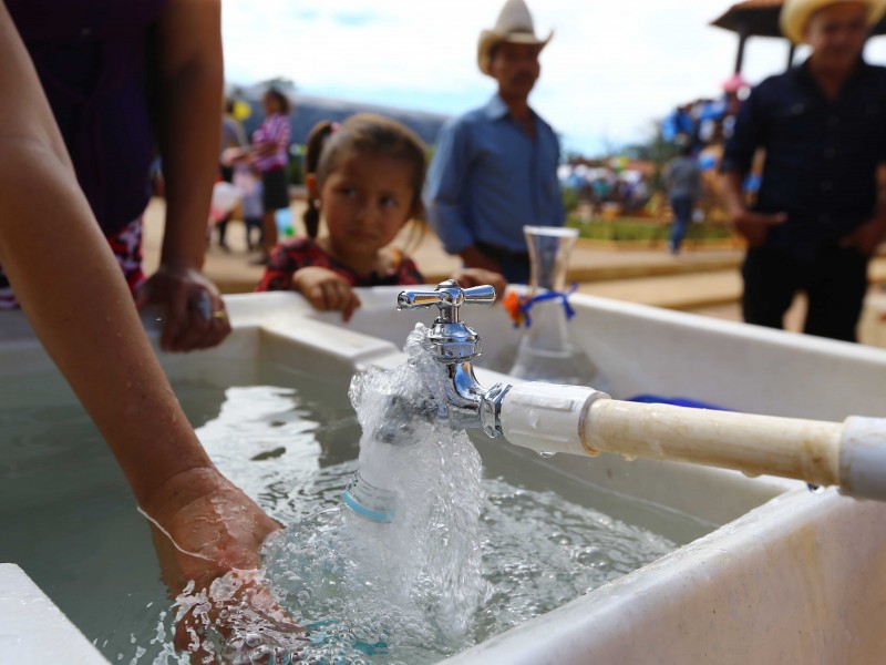 Hasta un 15% aumenta consumo de agua potable