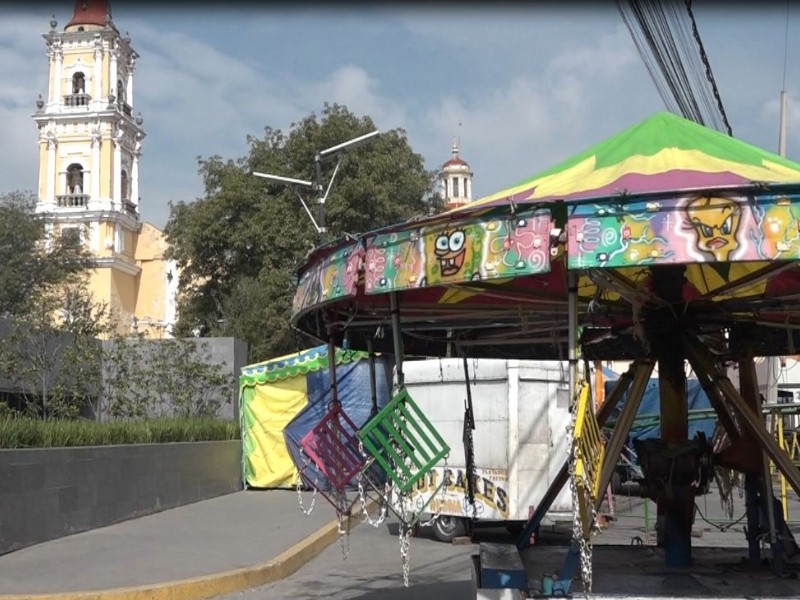 Hay cierre de calles por instalación de feria del Carmen en Toluca