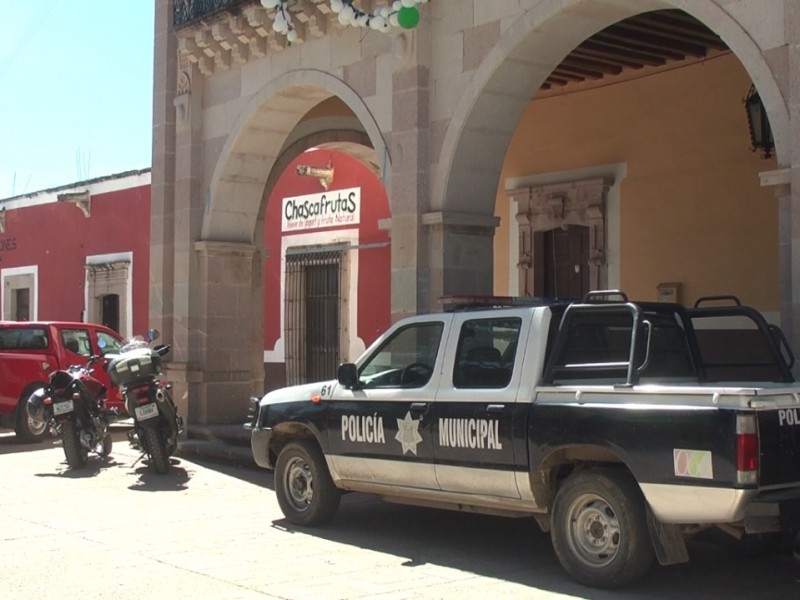 Hay detenidos por ataque a policías en Monte Escobedo