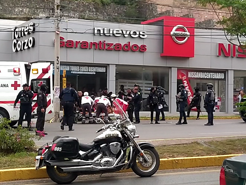 Hay detenidos tras persecución en bulevar metropolitano