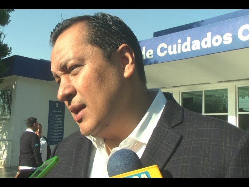 Hay medicamento y vacunas suficientes: Secretario de salud