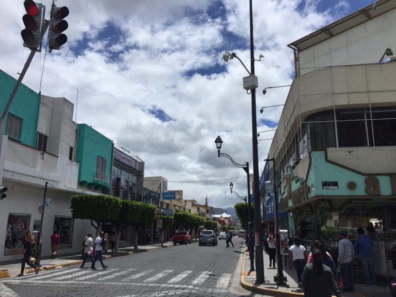 Hay riesgo de volver a cerrar establecimientos y comercios