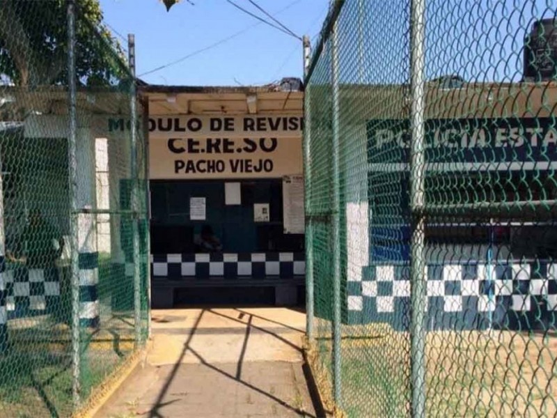 Hay sobrepoblación en 7 penales de Veracruz:AMLO