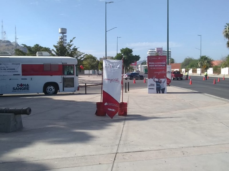 Hay una unidad móvil para promover la donación de sangre