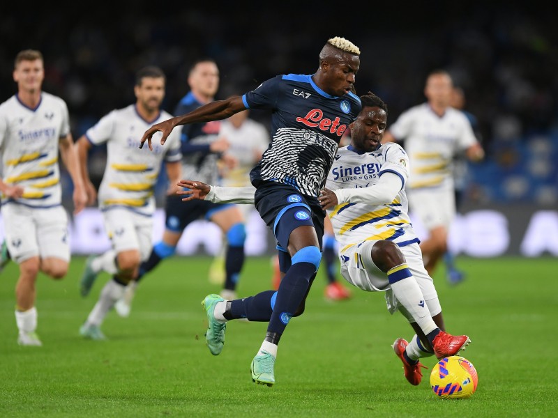 Hellas Verona pone en riesgo liderato del Napoli