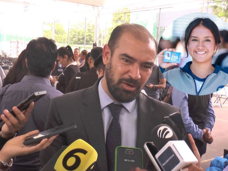 “Hemos entregado más de 3 mil becas transporte para estudiantes leoneses”: Educación