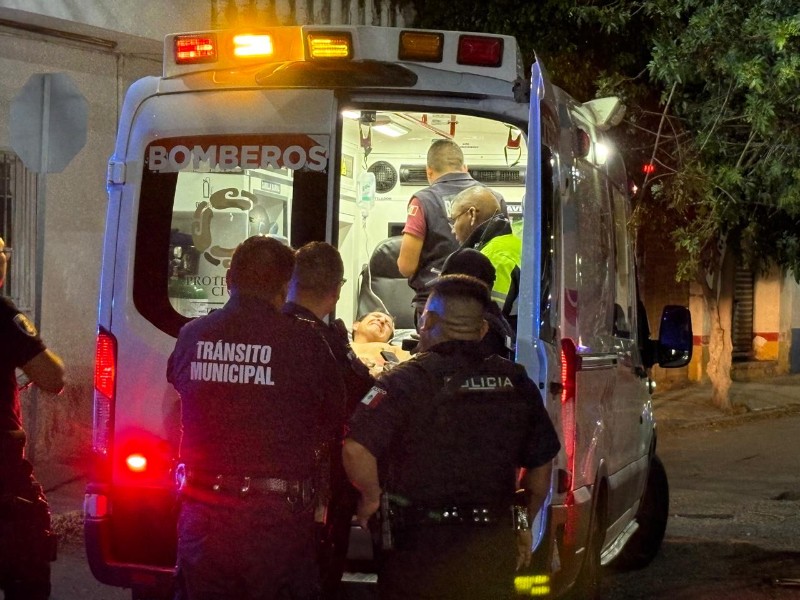 Hieren a un hombre con un cuchillo en el torax