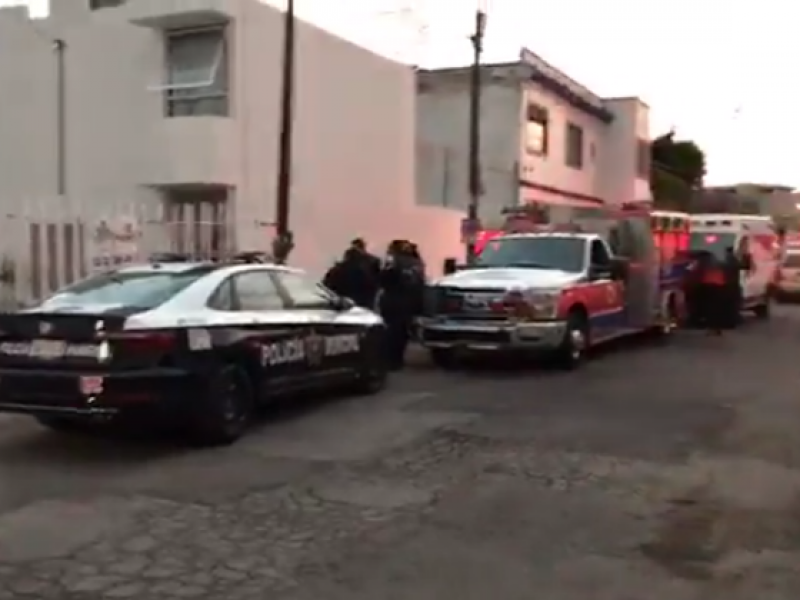 Hijo encuentra a sus padres flotando en cisterna