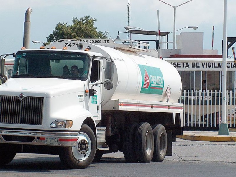 Hilary afectó suministro de combustibles, confirma Canacar y Pemex