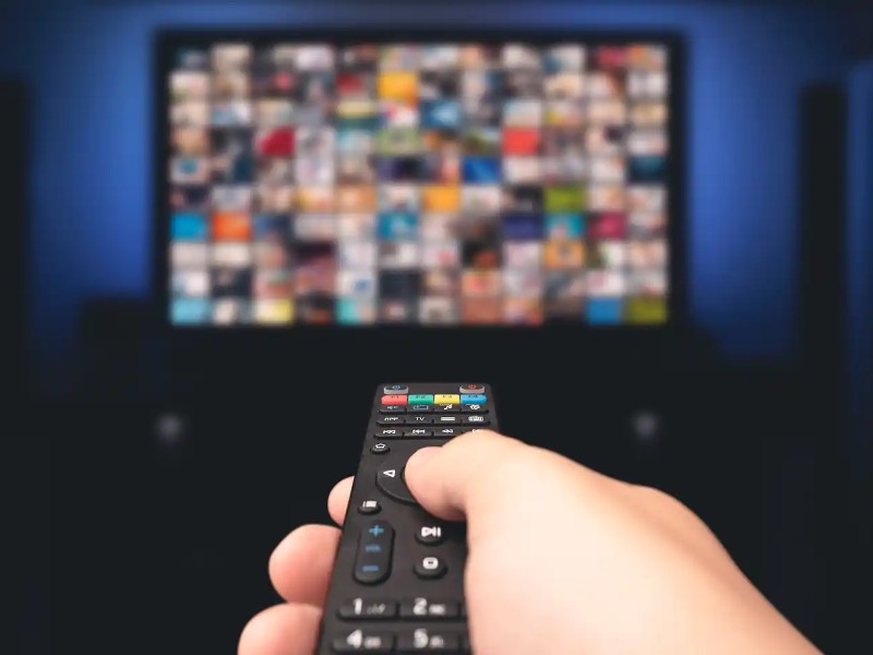 Hispanos cambian la forma de ver televisión en EE.UU.