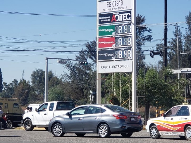 Llega la gasolina a 12 pesos