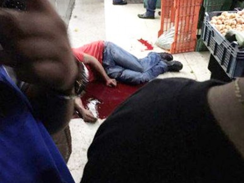 Hombre asesinado en Mercado Jáuregui de Xalapa