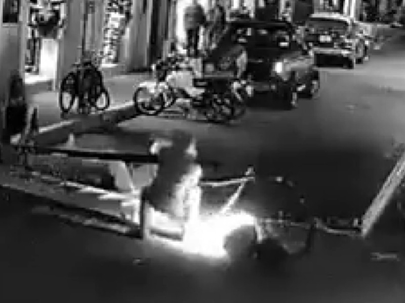 Hombre cae mientras colocaba adorno navideño en San Pedro Cholula