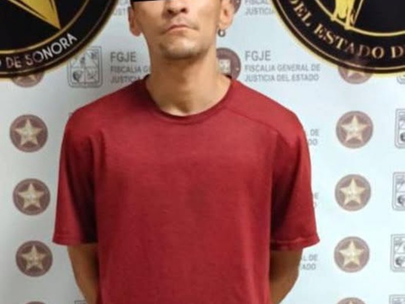 Hombre detenido por robo de auto en la colonia Héroes