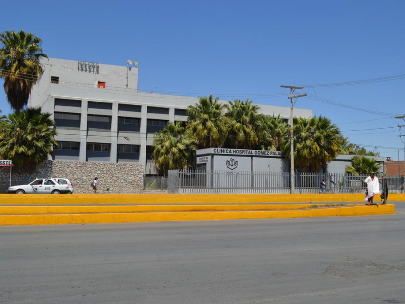 Hombre es arrollado por camión de basura y muere