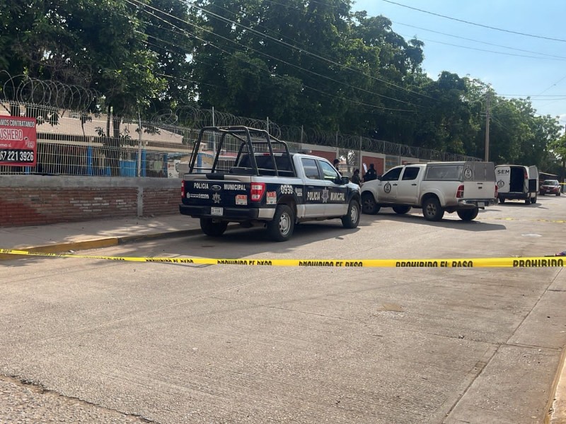 Hombre es asesinado junto a una primaria en la sindicatura de Aguaruto Hombre es asesinado junto a una primaria en la sindicatura de Aguaruto