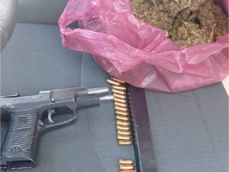 Hombre es detenido por presuntos hechos delictivos en colonia Medina