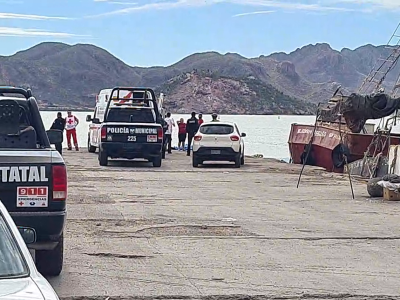 Hombre muere ahogado cuando pescaba en muelle Cuates