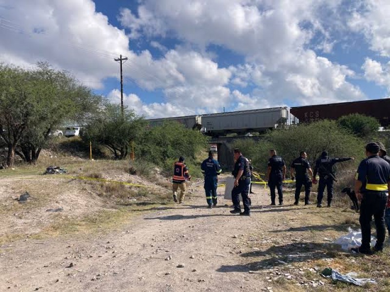 Hombre muere al caer de tren en movimiento