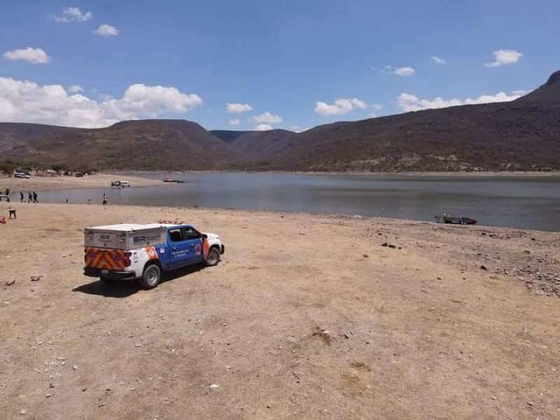 Rescatan cuerpo de menor ahogada en presa de El Carmen