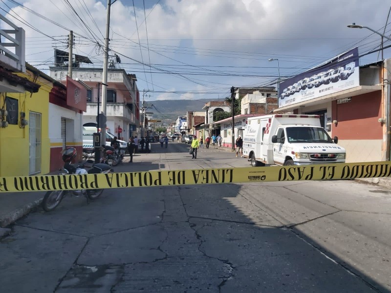 Hombre se quita la vida al cortarse las venas