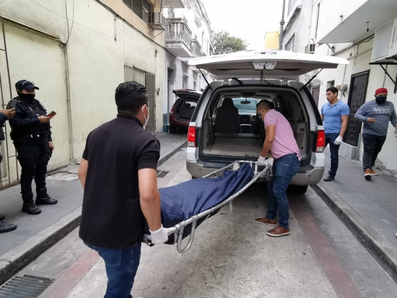 Hombre se suicida en el Centro Histórico de Veracruz