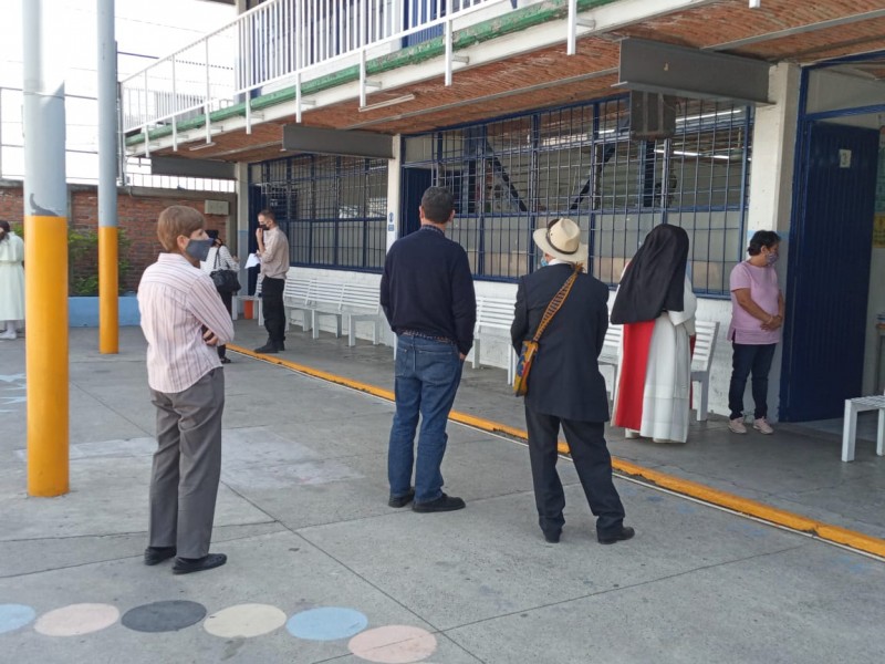 Hombres armados manipulan votos de ratificación en Puerto Vallarta