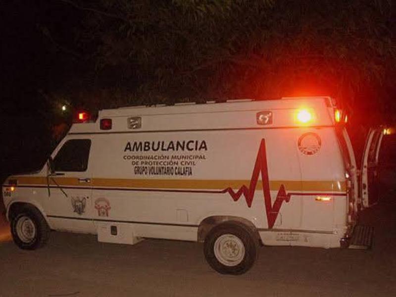 Hombres encapuchados golpean a residente con un marro en Agua Escondida