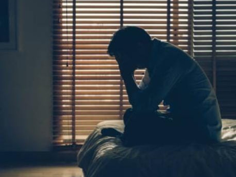 Hombres lideran tasas de suicidio