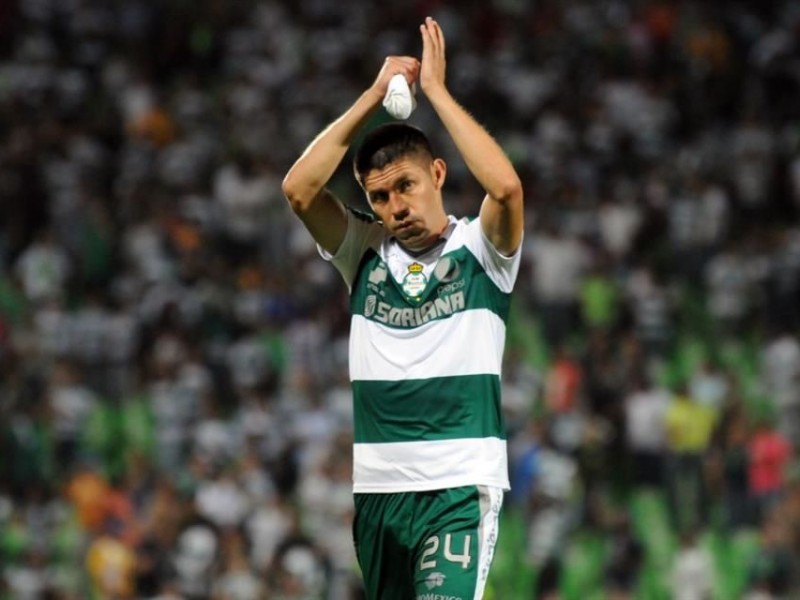 Homenaje a Oribe Peralta por parte de Santos Laguna