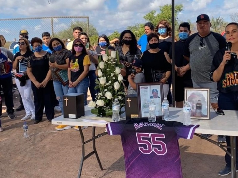 Homenaje póstumo a los peloteros Chico Aguirre y Capi Grajeda