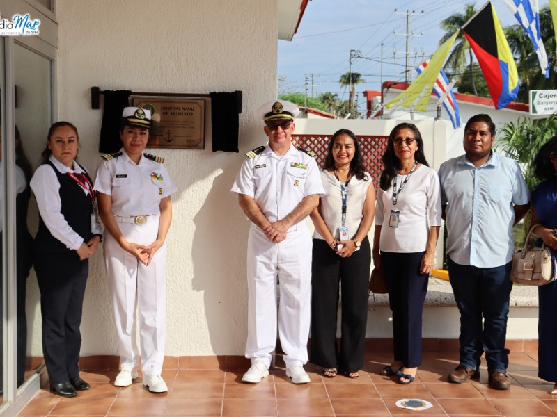 Hospital Naval de Huatulco celebra 25 años de servicio