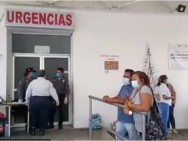 Hospitalizan a 36 estudiantes con síntomas de intoxicación en Veracruz