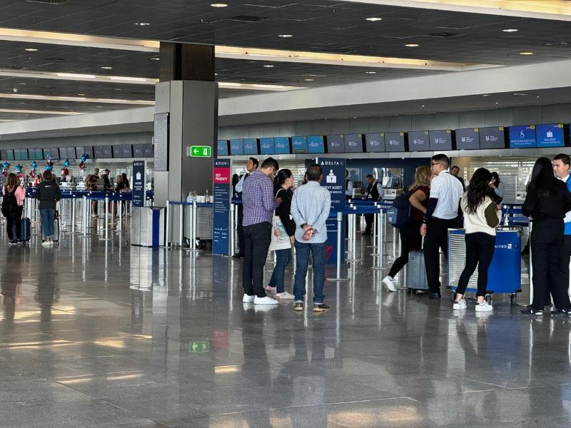 Hoteleros de los cabos cuestionan aumento al derecho de turistas extranjeros