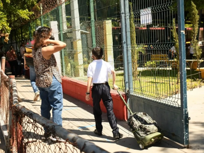 Hoy salen de vacaciones estudiantes del nivel básico en Ahome