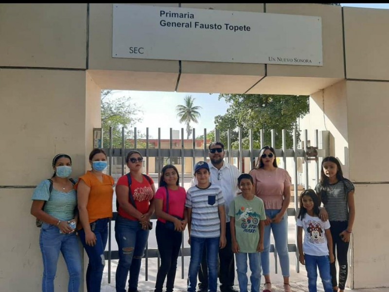 Huatabampo: Padres toman escuela Fausto Topete para presionar su rehabilitación