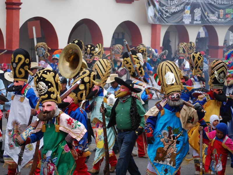 Huejotzingo se prepara para el carnaval de Huehues