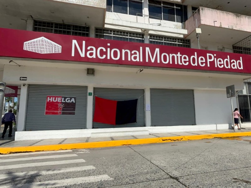 Huelga del Monte de Piedad en Tuxpan sigue activa