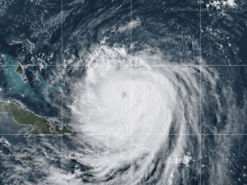 Huracán Erin desata caos y evacuaciones masivas