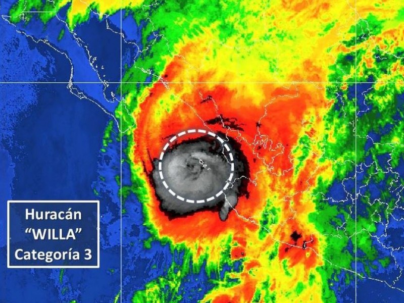 Huracán Willa se degrada a categoría 3