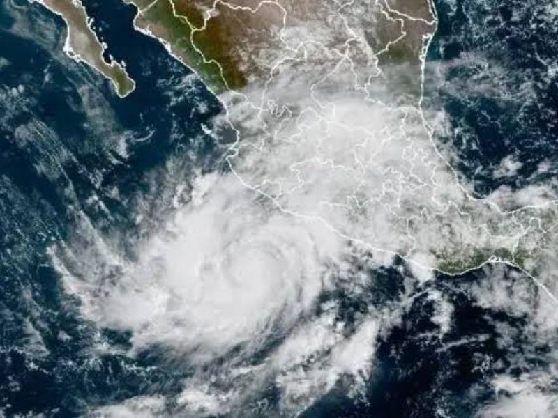Huracán Simón dejaría lluvias moderadas en Durango; piden no confiarse