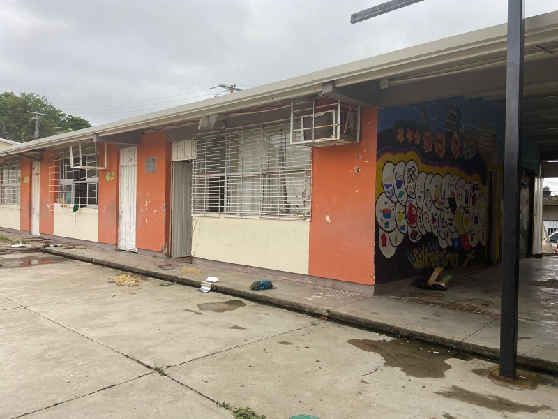 Hurtan y vandalizan escuela primaria Jesús Rasgado