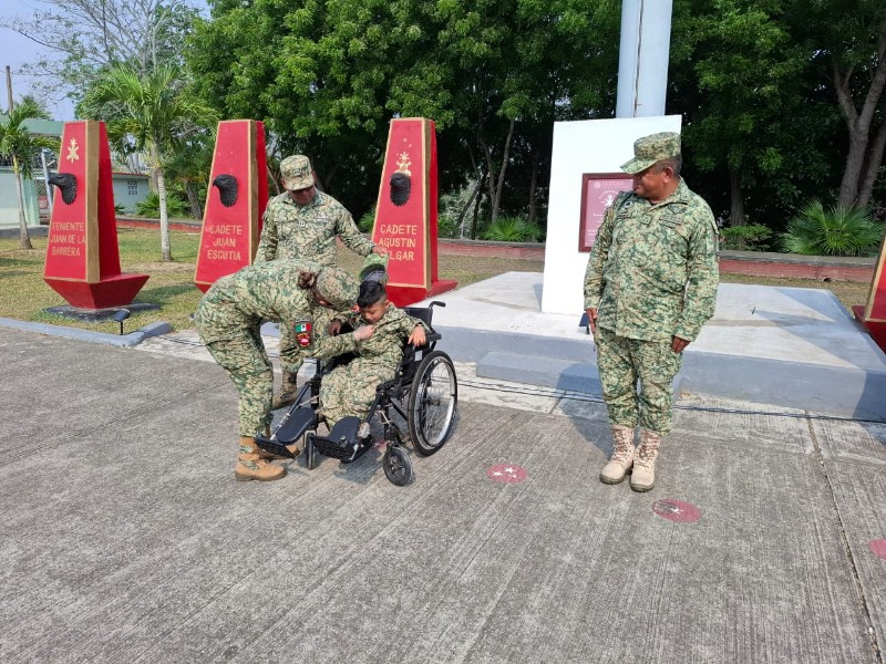 Ian, Soldado por Un Dia en Tuxpan