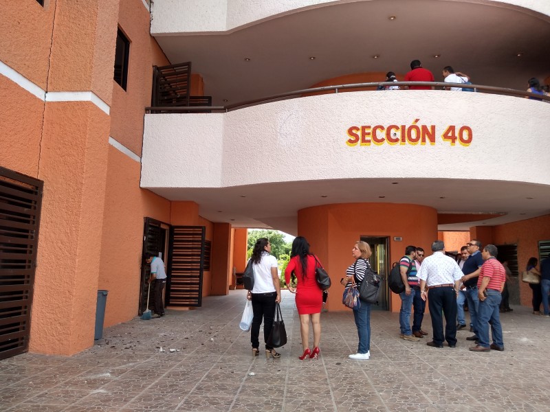 Idóneos realizan desmanes en SNTE sección 40