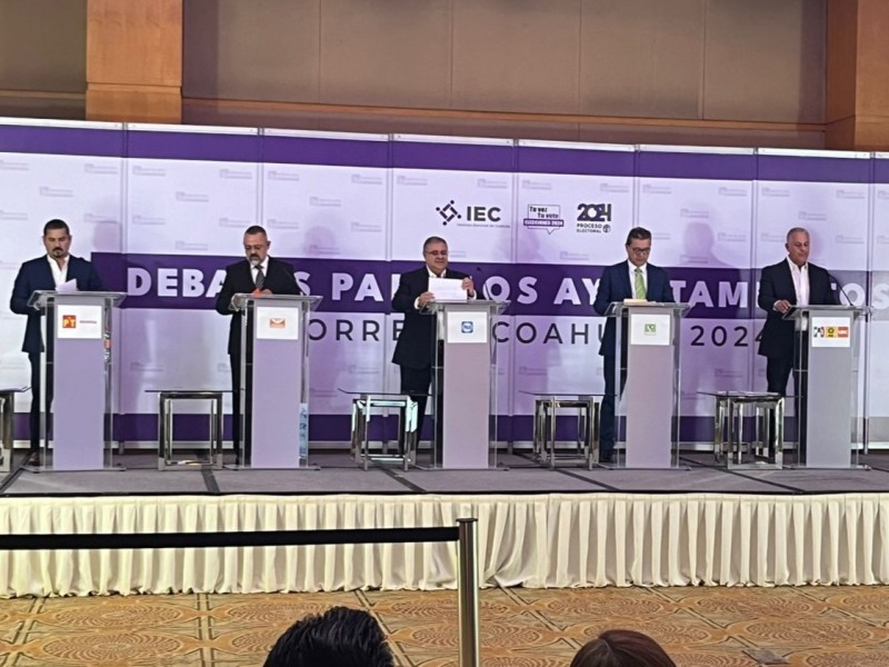 IEC organiza debate 