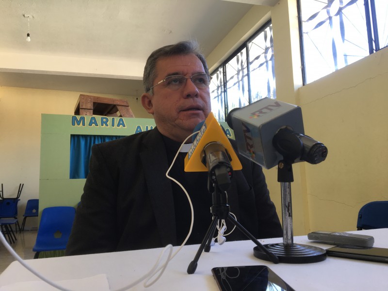 Iglesia desea felicidad y bienestar a familias xalapeñas