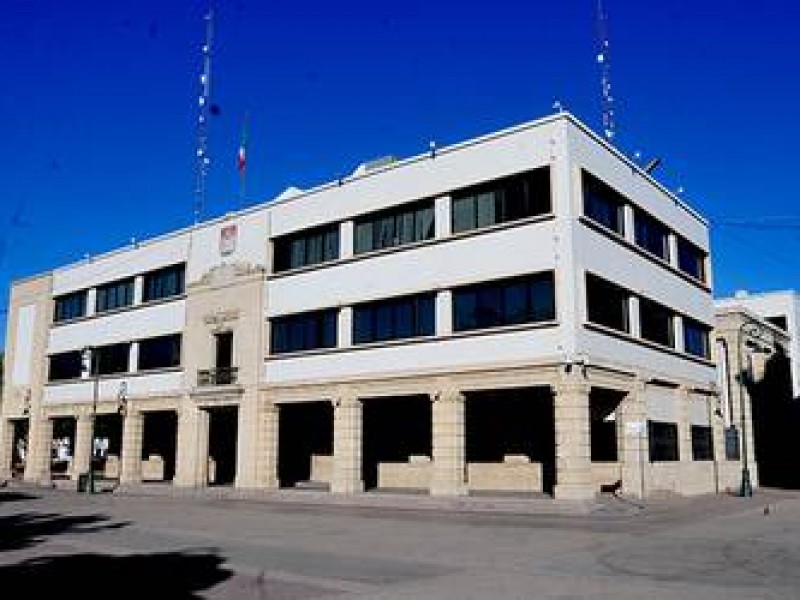 Iluminarán Palacio Municipal de Hermosillo con colores del arcoíris