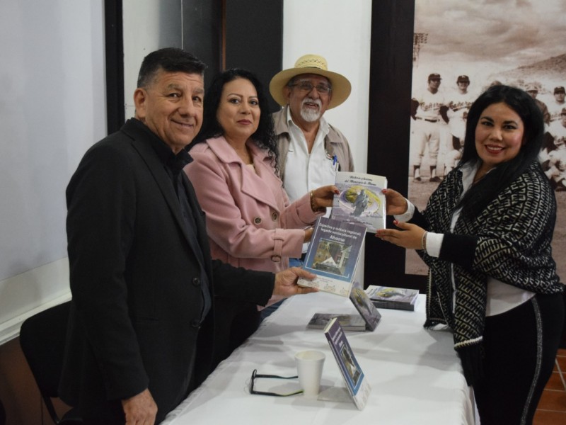 IMAC entrega libros a delegados culturales